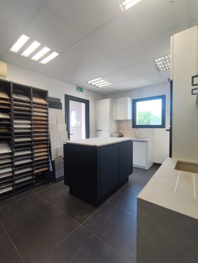 Showroom 1
